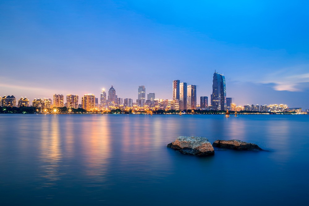 關(guān)于印發(fā)《關(guān)于推進(jìn)房屋建筑和市政基礎(chǔ)設(shè)施工程實(shí)行擔(dān)保制度的指導(dǎo)意見(jiàn)》的通知